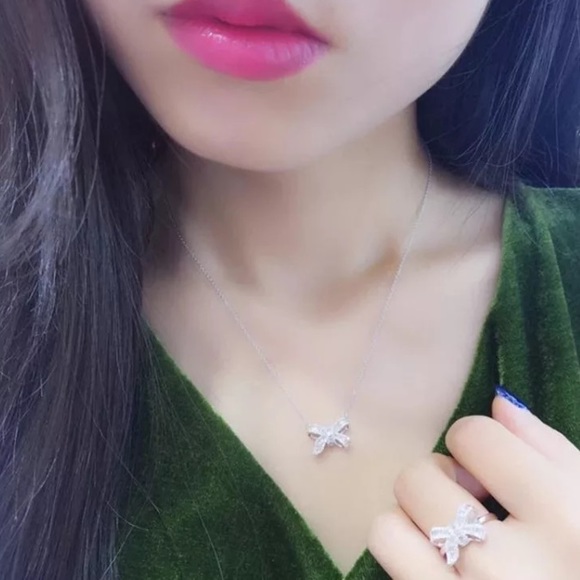 New! 925 Sterling Silver Diamond Bow Ring! - Picture 7 of 17